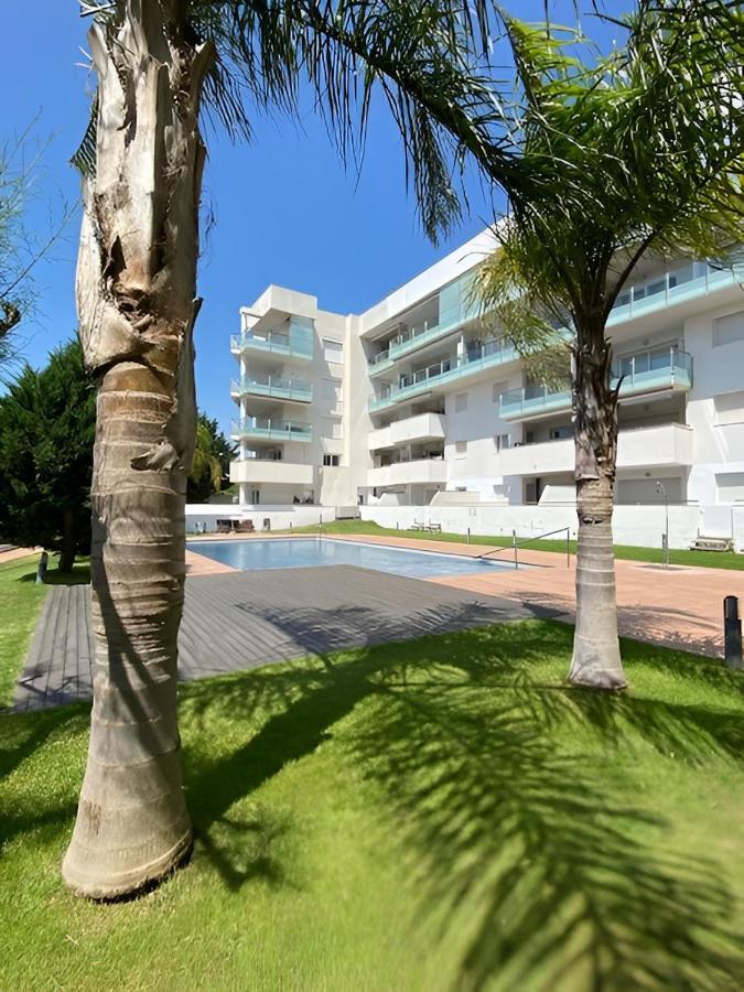 Superbe Appartement Renove, Residence Avec Piscine Roses Dış mekan fotoğraf